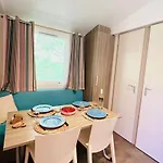 Zecamping 3 Pet Friendly En Bord De Riviere Avec De Sable
