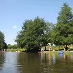 Parque de Campismo Zecamping 3 Pet Friendly En Bord De Riviere Avec De Sable