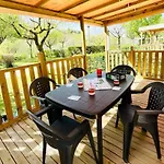Zecamping 3 Pet Friendly En Bord De Riviere Avec De Sable Parque de Campismo