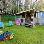 Zecamping 3 Pet Friendly En Bord De Riviere Avec De Sable Parque de Campismo *