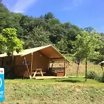 Zecamping 3 Pet Friendly En Bord De Riviere Avec De Sable Parque de Campismo *