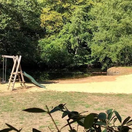 Zecamping 3 Etoiles Pet Friendly En Bord De Riviere Avec De Sable Camping *