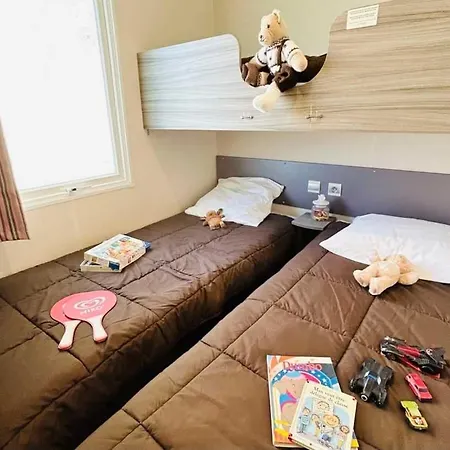 Zecamping 3 Etoiles Pet Friendly En Bord De Riviere Avec De Sable Camping