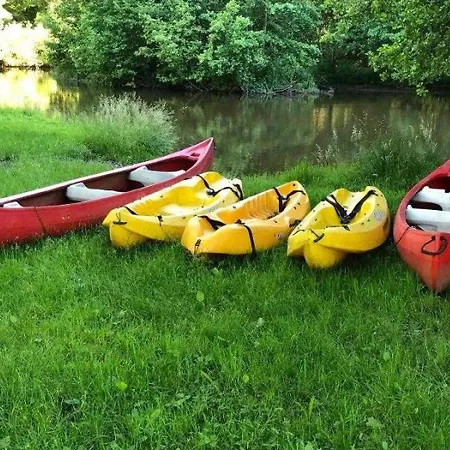 Zecamping 3 Etoiles Pet Friendly En Bord De Riviere Avec De Sable Jumilhac-le-Grand