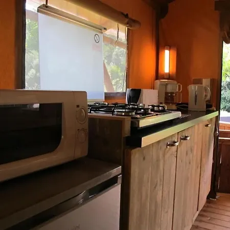 Zecamping 3 Etoiles Pet Friendly En Bord De Riviere Avec De Sable Camping *