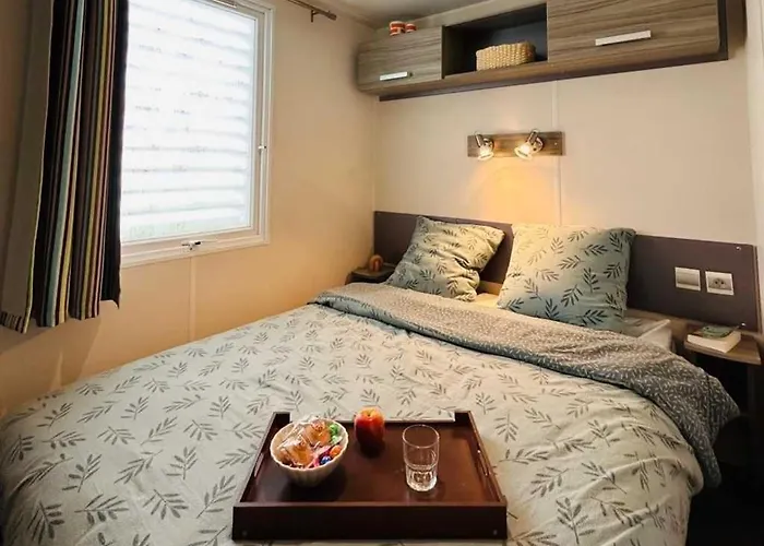 Zecamping 3 Pet Friendly En Bord De Riviere Avec De Sable * Jumilhac-le-Grand