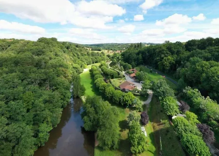 Camping Camping 3 Etoiles - Ccaiddh Jumilhac-le-Grand