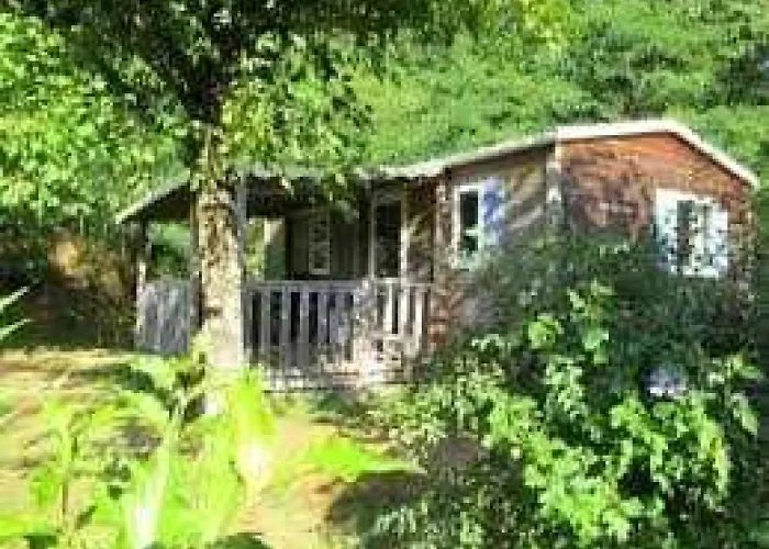 Zecamping 3 Pet Friendly En Bord De Riviere Avec De Sable