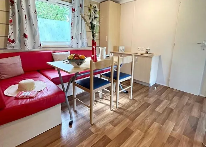 Zecamping 3 Pet Friendly En Bord De Riviere Avec Une Plage De Sable Kamp alanı Jumilhac-le-Grand