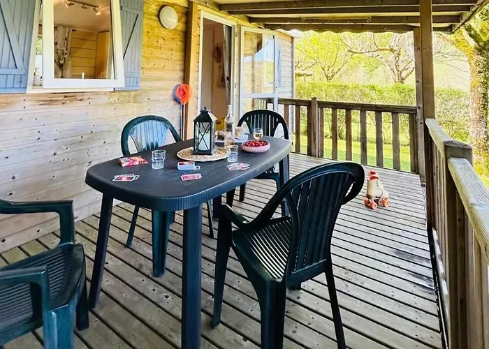 Kamp alanı Zecamping 3 Pet Friendly En Bord De Riviere Avec Une Plage De Sable