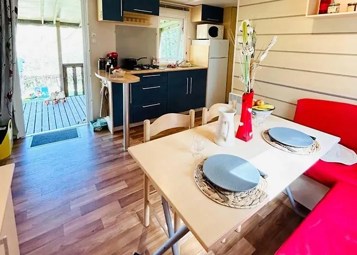 Kemp Zecamping 3 Pet Friendly En Bord De Riviere Avec De Sable Jumilhac-le-Grand