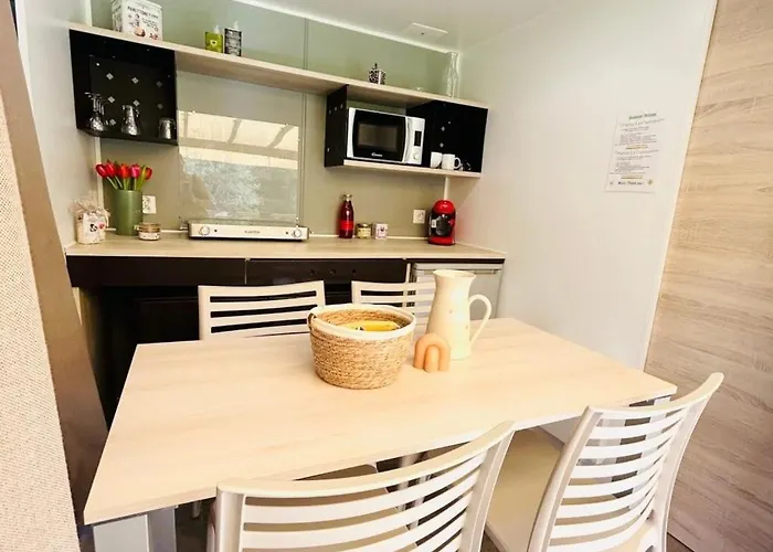 Zecamping 3 Pet Friendly En Bord De Riviere Avec Une Plage De Sable *