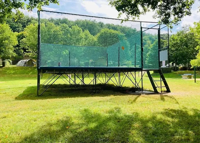 Zecamping 3 Pet Friendly En Bord De Riviere Avec De Sable