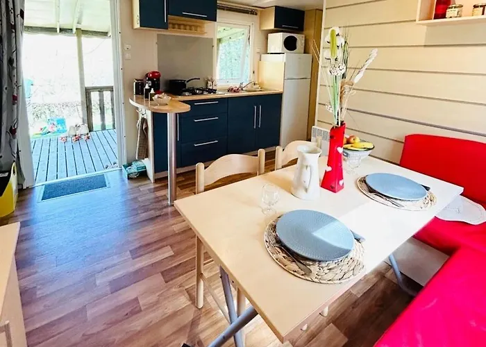 Kamp alanı Zecamping 3 Pet Friendly En Bord De Riviere Avec Une Plage De Sable *